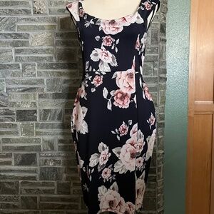 Charlotte Russe Floral Dress Stretch Fabric Excellent Condition Size Large